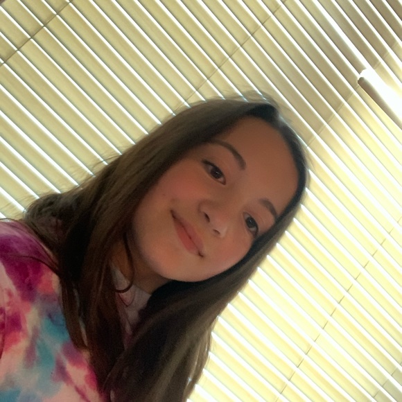 Meet your Posher, Sofia - Picture 1 of 1